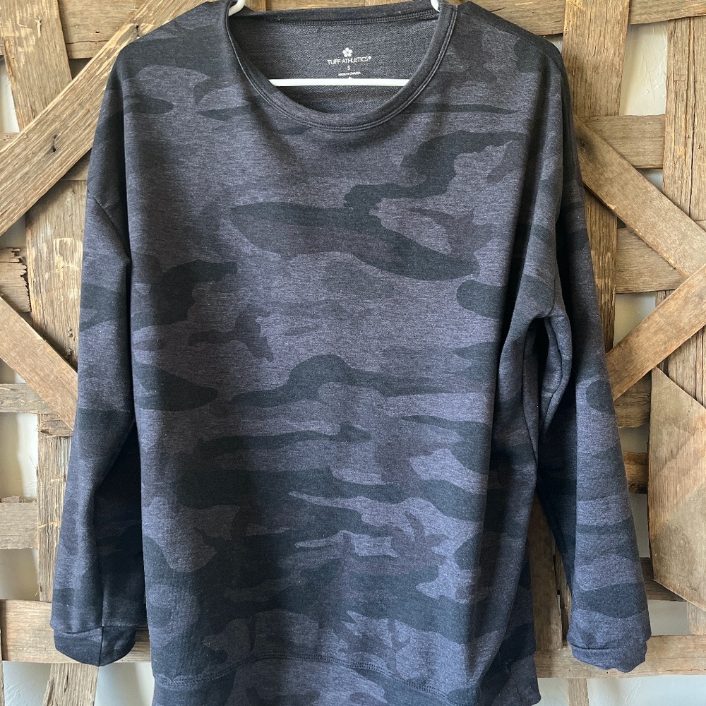 Tuff Athletics Long Sleeved Crewneck